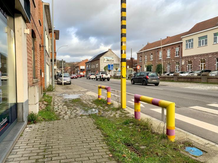 De Aarschotsesteenweg in Wezemaal.