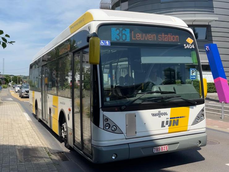 Bus van De Lijn in Rotselaar.