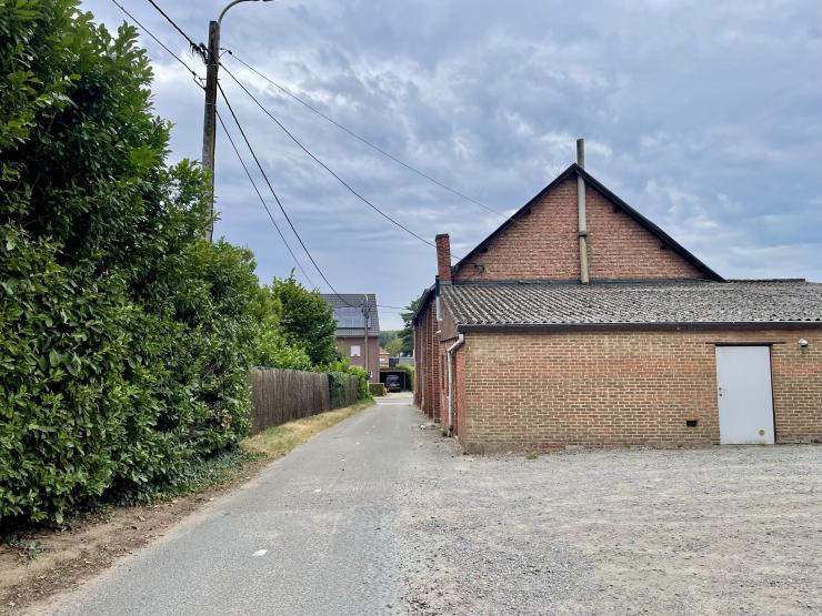 Regastraat langs de parochiezaal in Heikant.